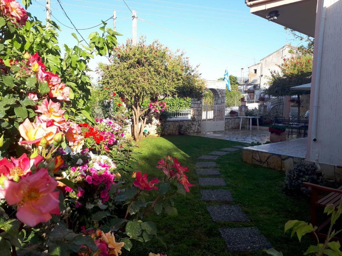 Summer Village House Popi Kanakádes Zewnętrze zdjęcie